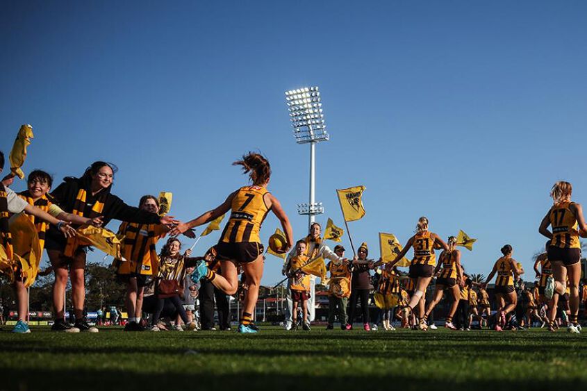 AFLW - Hawthorn v Carlton