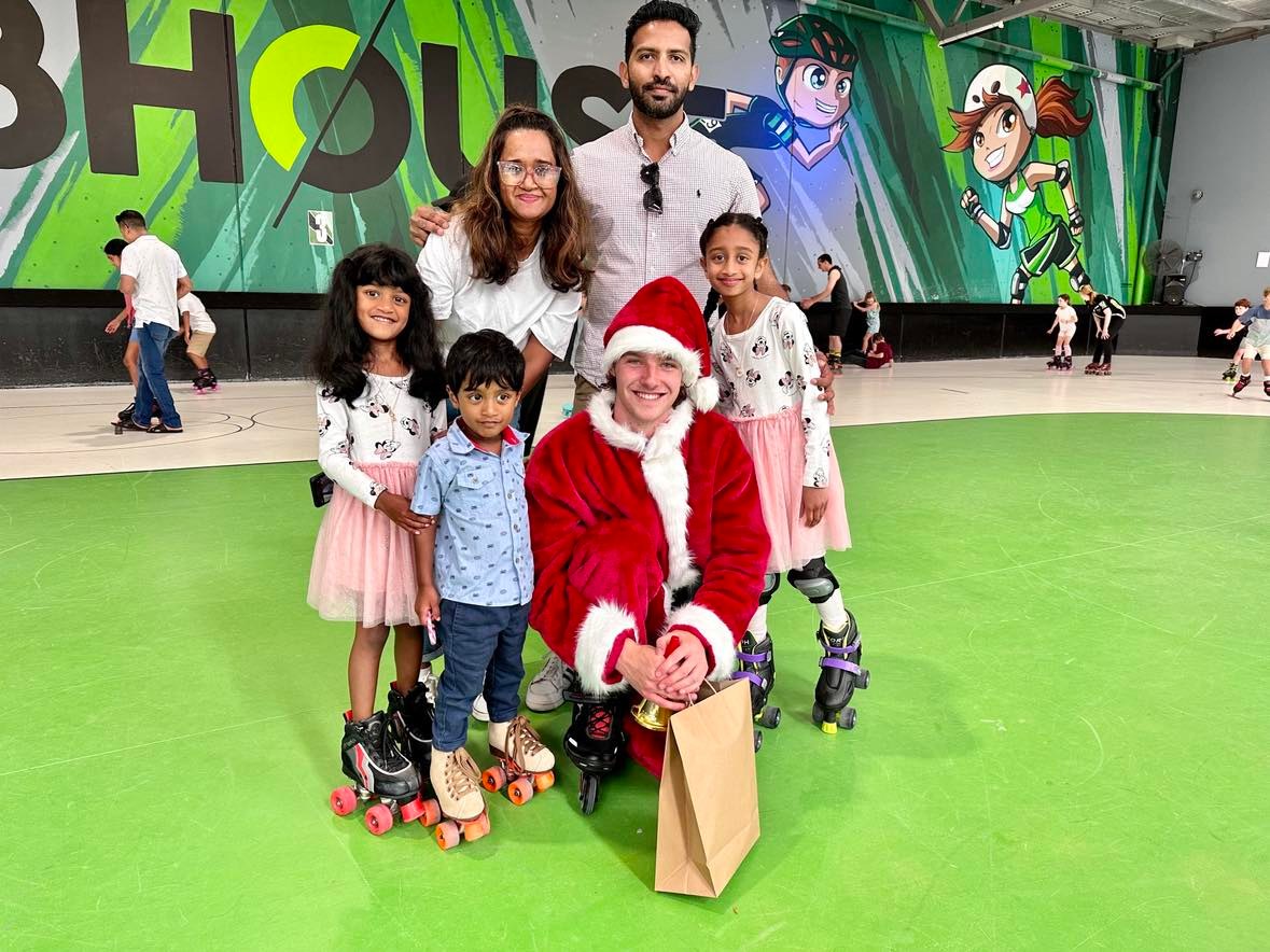 Sk8house Christmas Show 2025 - Heroes & Villains